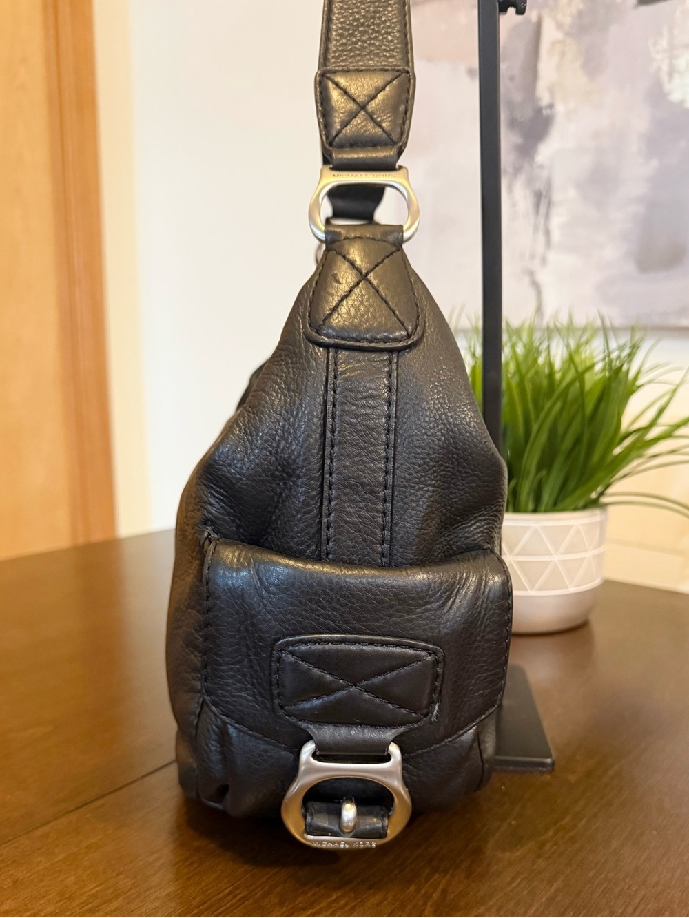 Michael Kors Vintage Moxley Hobo - Picture 3 of 8